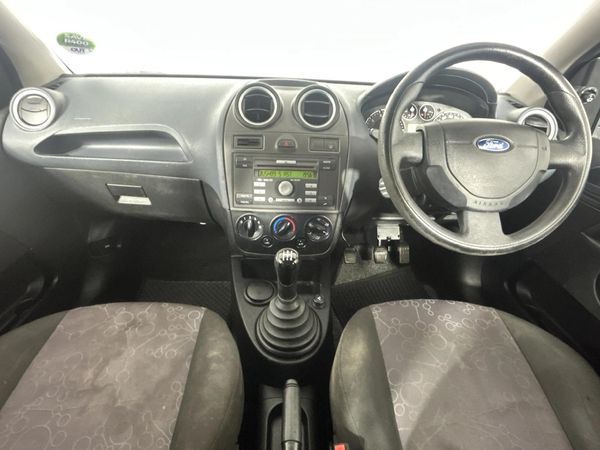 2009-Ford-Fiesta-16i-Ambiente-5-dr image:1