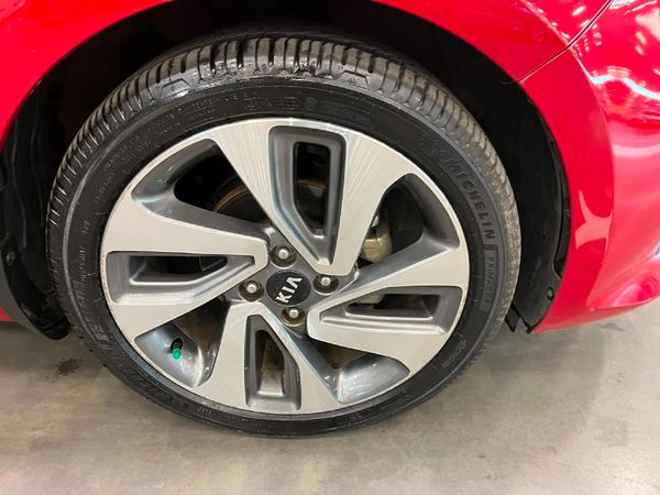 2016-Kia-Rio-14-Tec-5-dr image:8