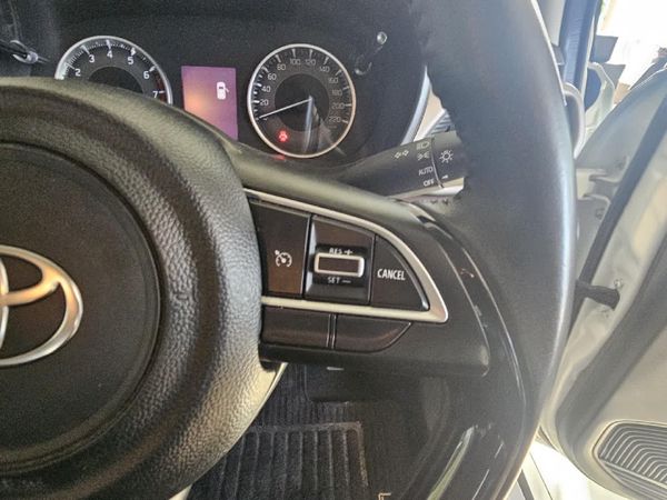 2025-Toyota-Starlet-Cross-15XS-Auto image:9