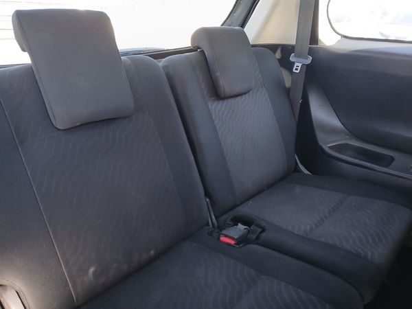 2017-Toyota-Avanza-15-SX image:5