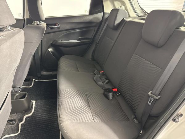 2024-Suzuki-Swift-12-GL-Auto image:3
