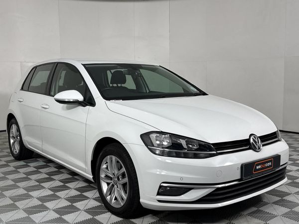 2019-Volkswagen-Golf-VII-14-TSI-Comfortline-Auto image:13