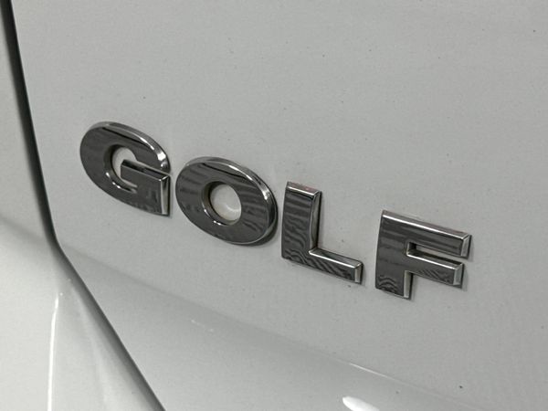 2019-Volkswagen-Golf-VII-14-TSI-Comfortline-Auto image:8
