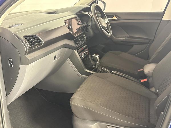 2019-Volkswagen-T-Cross-10-TSI-Comfortline-Auto image:5