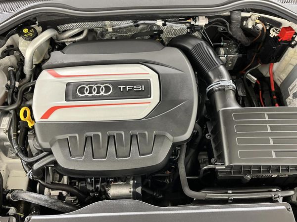 2021-Audi-TT-S-Coupe-quattro-Auto-228kW image:11