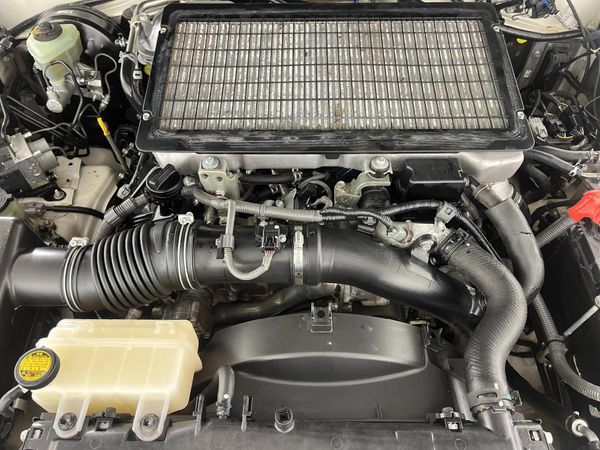 2016-Toyota-Land-Cruiser-79-45-D-Single-Cab image:10