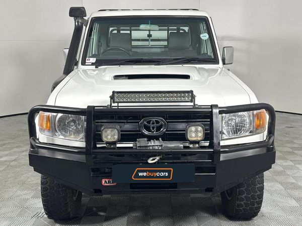 2016-Toyota-Land-Cruiser-79-45-D-Single-Cab image:11