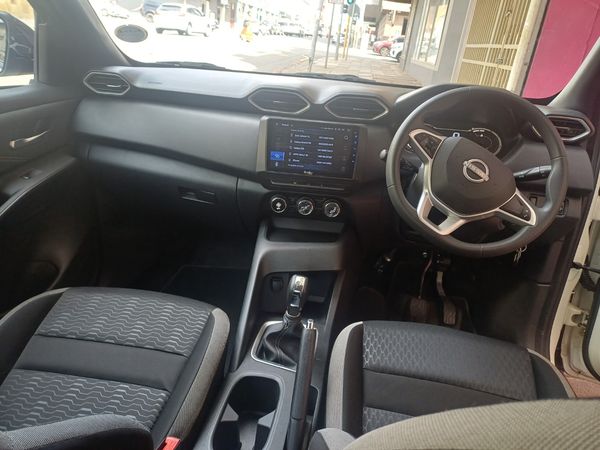 2025-Nissan-Magnite-10-Turbo-Acenta-Kuro-Auto image:11
