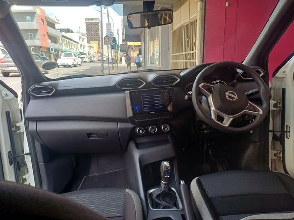 2025-Nissan-Magnite-10-Turbo-Acenta-Kuro-Auto image:15