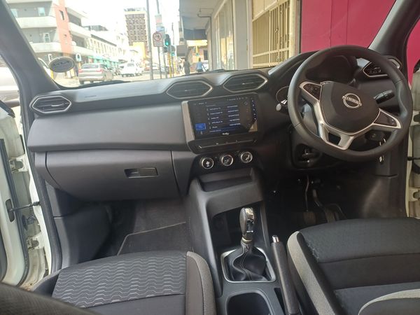 2025-Nissan-Magnite-10-Turbo-Acenta-Kuro-Auto image:16