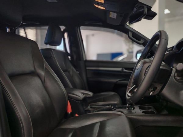 2024-Toyota-Hilux-28-GD-6-Raised-Body-Legend-RS-4x4-Auto-Double-Cab image:10