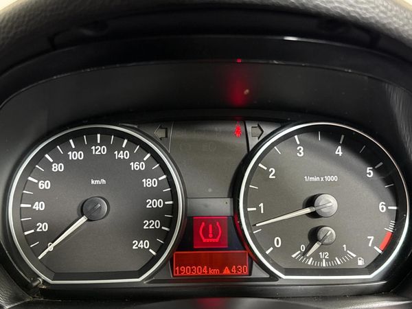 2008-BMW-1-Series-120i-5-dr image:2