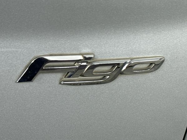 2014-Ford-Figo-14-Trend image:10