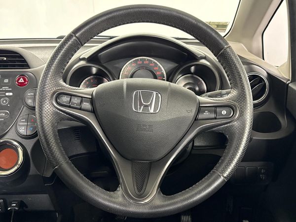 2014-Honda-Jazz-15-Elegance image:11