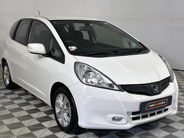 2014-Honda-Jazz-15-Elegance image:15