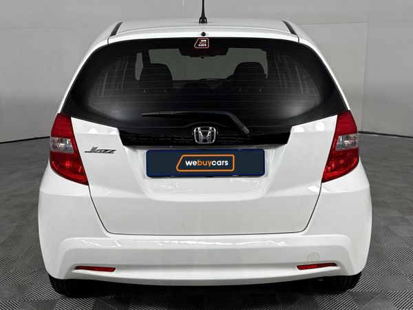 2014-Honda-Jazz-15-Elegance image:17