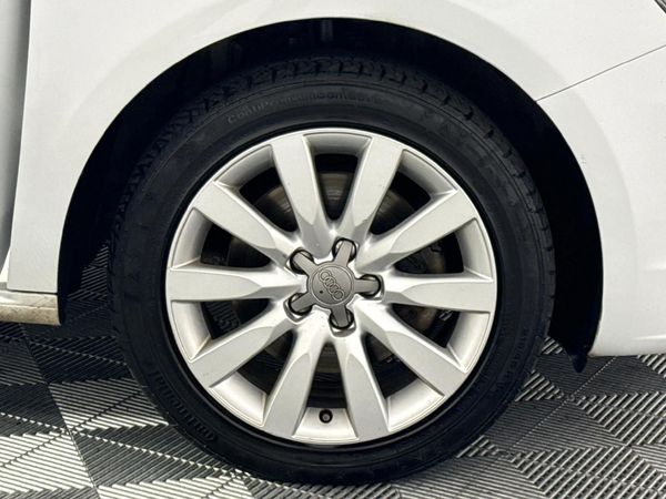 2013-Audi-A1-Sportback-16-TDI-Ambition image:5