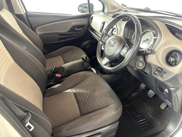 2017-Toyota-Yaris-15-Pulse-5-dr image:9