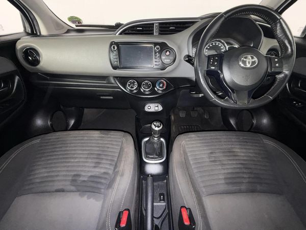2017-Toyota-Yaris-15-Pulse-5-dr image:1
