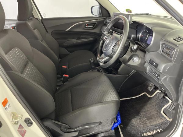 2025-Suzuki-Swift-12-GL image:8