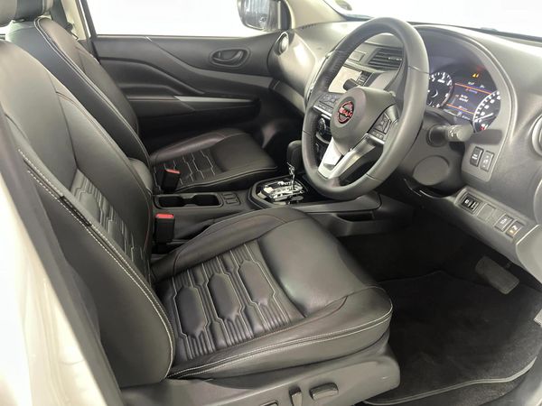 2025-Nissan-Navara-25-DDTi-PRO-2X-Auto-Double-Cab image:9