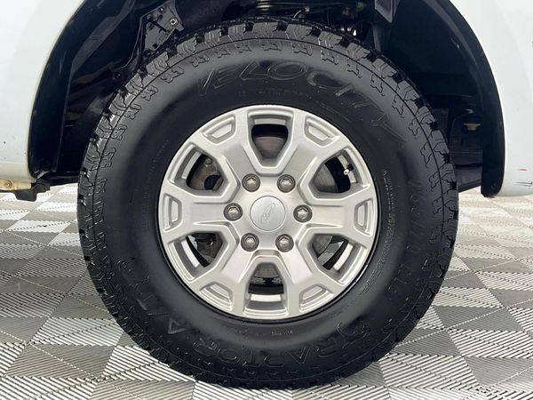 2017-Ford-Ranger-22-TDCi-XL-Double-Cab image:4