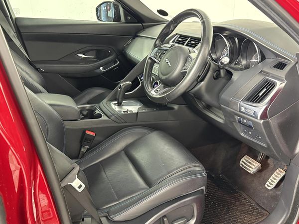 2019-Jaguar-E-Pace-D240-20D-S-177kW image:9