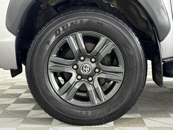 2022-Toyota-Hilux-24-GD-6-Raised-Body-Raider-Extended-Cab image:3