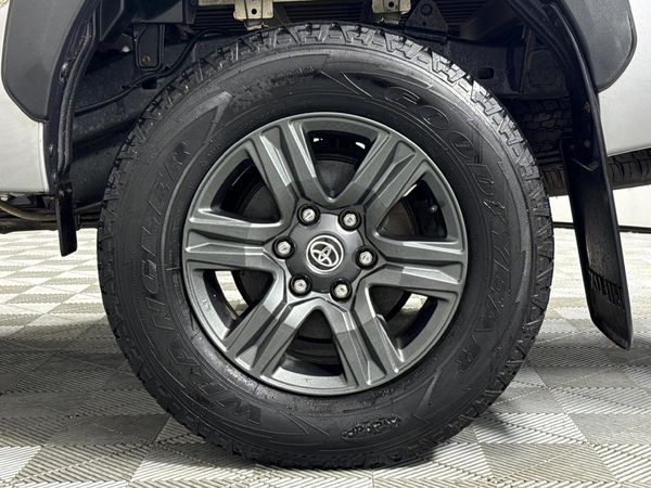 2022-Toyota-Hilux-24-GD-6-Raised-Body-Raider-Extended-Cab image:5