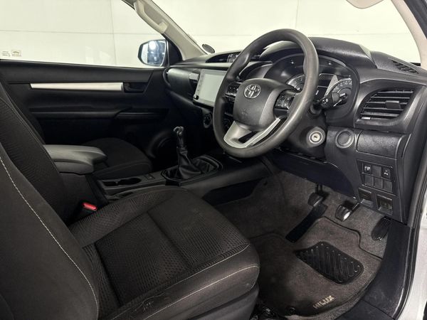 2022-Toyota-Hilux-24-GD-6-Raised-Body-Raider-Extended-Cab image:8