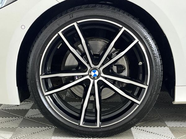 2023-BMW-3-Series-320i-M-Sport-Auto image:4