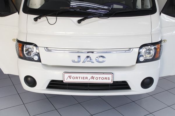 2022-JAC-X200-X200 image:6