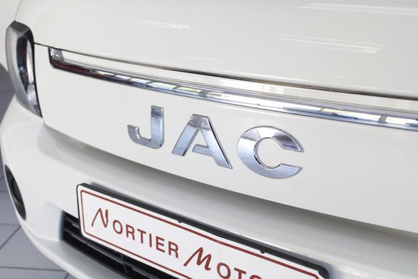 2022-JAC-X200-X200 image:8