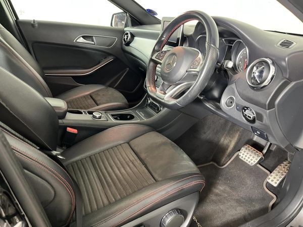 2020-Mercedes-Benz-GLA-200-Auto image:9