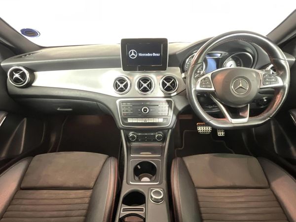 2020-Mercedes-Benz-GLA-200-Auto image:1