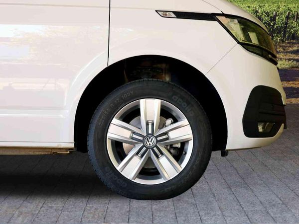 2023-Volkswagen-Kombi-T61-20-TDI-110kW-Auto-Trendline image:9
