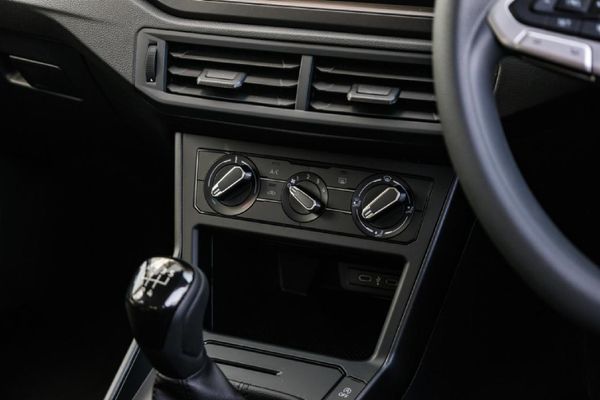 2026-Volkswagen-Polo-10-TSI image:26