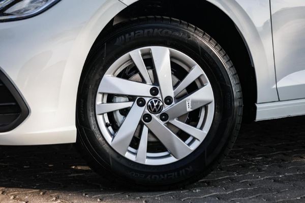 2026-Volkswagen-Polo-10-TSI image:4