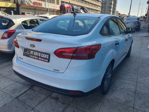 2020-Ford-Focus-20-EcoBoost-ST1 image:3