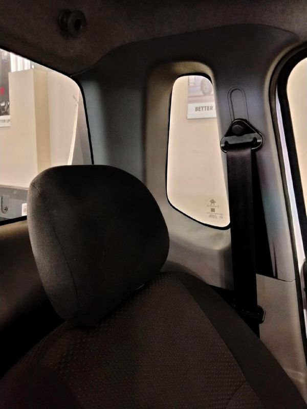 2022-Nissan-NP200-16-AC-Safety-Pack image:28