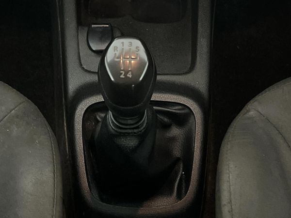 2017-Renault-Kwid-10-Expression image:10
