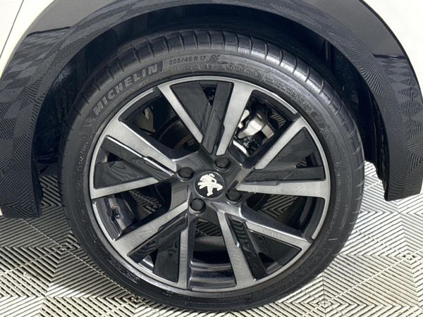 2021-Peugeot-208-12T-GT-Auto image:6