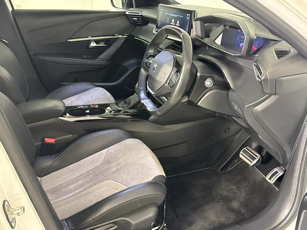 2021-Peugeot-208-12T-GT-Auto image:8