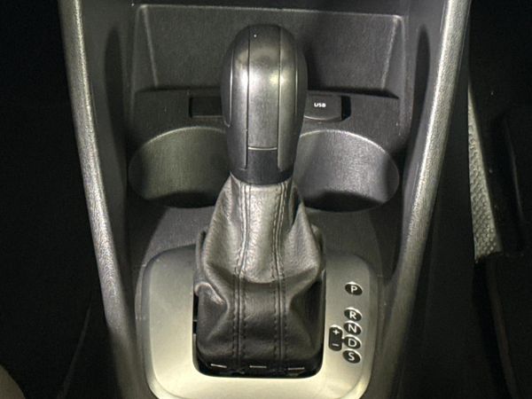 2024-Volkswagen-Polo-Classic-16-Life-Tiptronic image:10