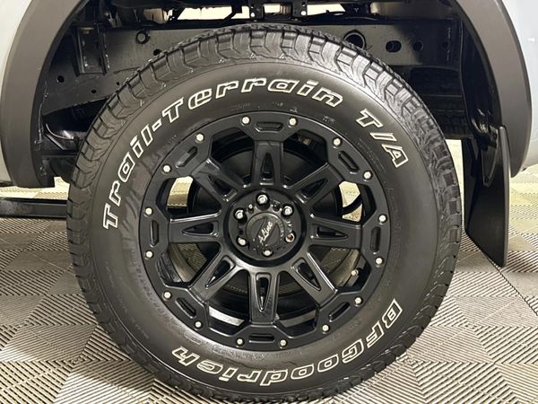 2023-Nissan-Navara-25-DDTi-PRO-4X-4X4-Auto-Double-Cab image:6