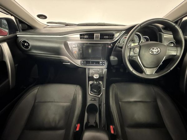 2020-Toyota-Corolla-Quest-18-Exclusive image:1