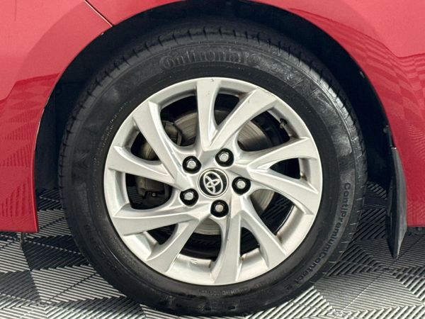 2020-Toyota-Corolla-Quest-18-Exclusive image:4