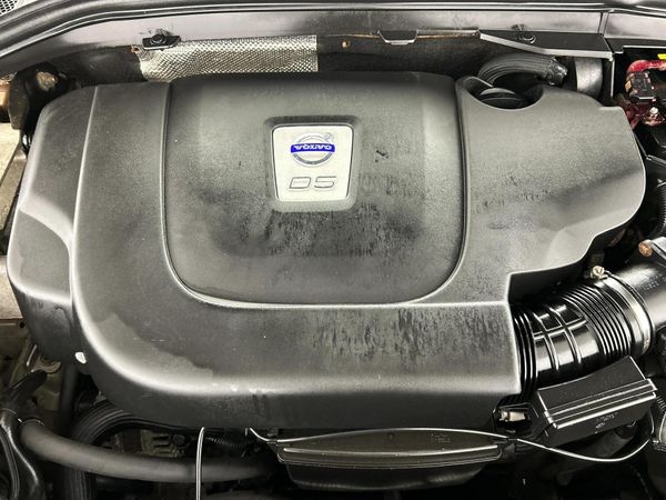 2010-Volvo-XC60-24-D-Auto image:13
