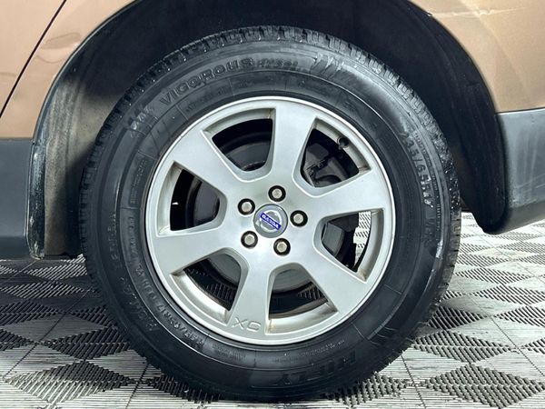 2010-Volvo-XC60-24-D-Auto image:6