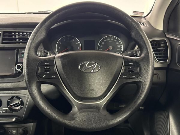 2020-Hyundai-i20-12-Motion image:11
